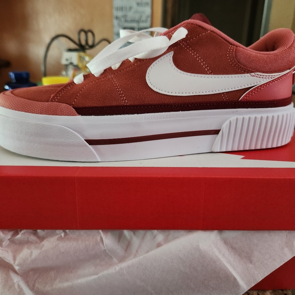 Nike Court legacy  8.5